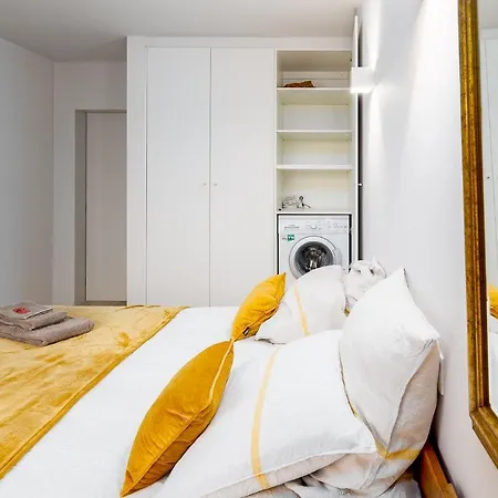 Apartment Duin En Zeezicht Te Zeedijk Oostduinkerke